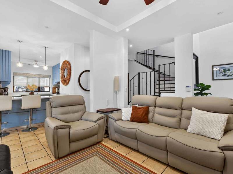 3 bed Single Family Homes For Sale in Tamarindo, Guanacaste - hero 3