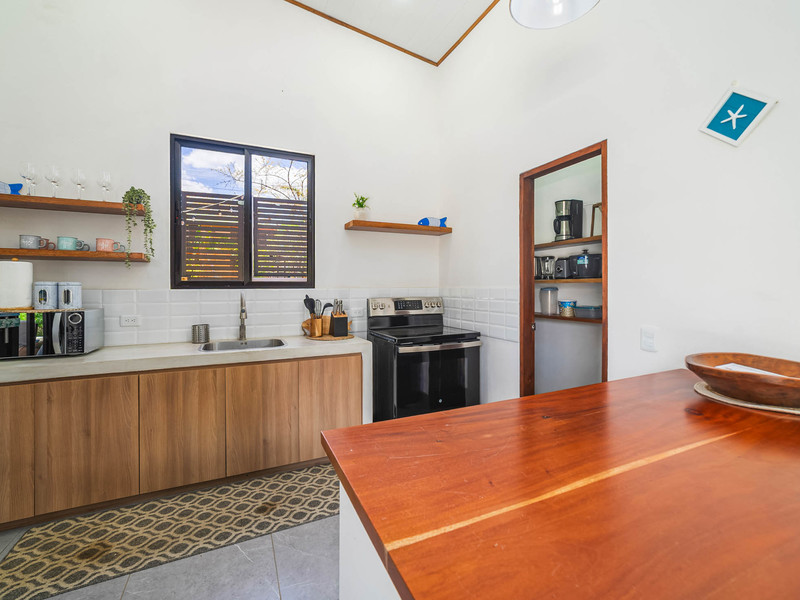 4 bed Single Family Homes For Sale in Playa Negra, Guanacaste - hero 17