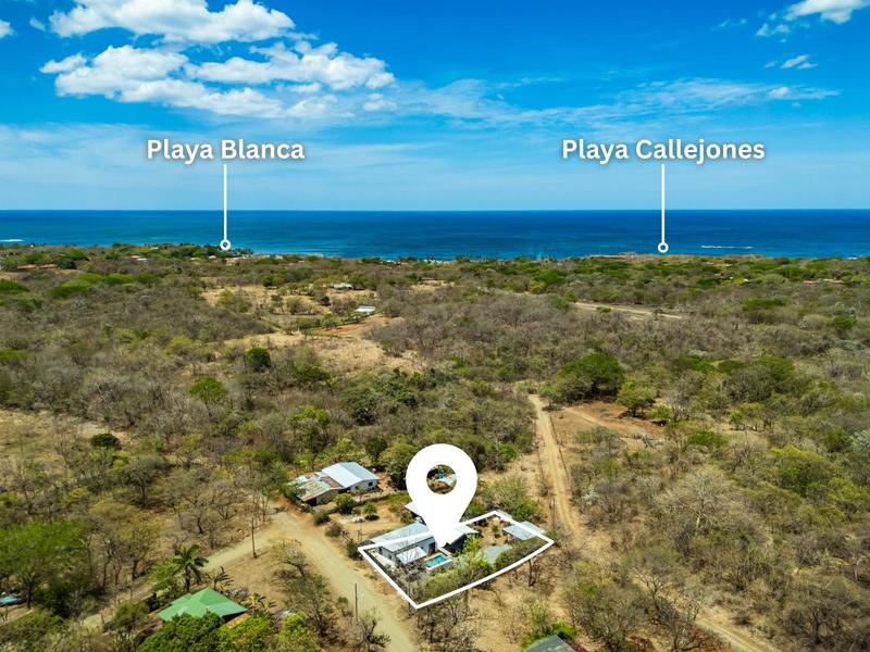 4 bed Single Family Homes For Sale in Playa Negra, Guanacaste - hero 10