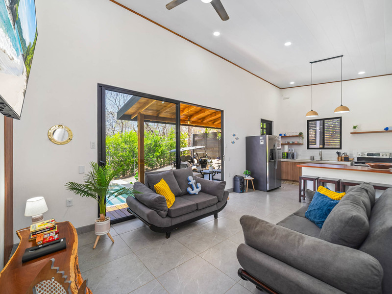 4 bed Single Family Homes For Sale in Playa Negra, Guanacaste - hero 25