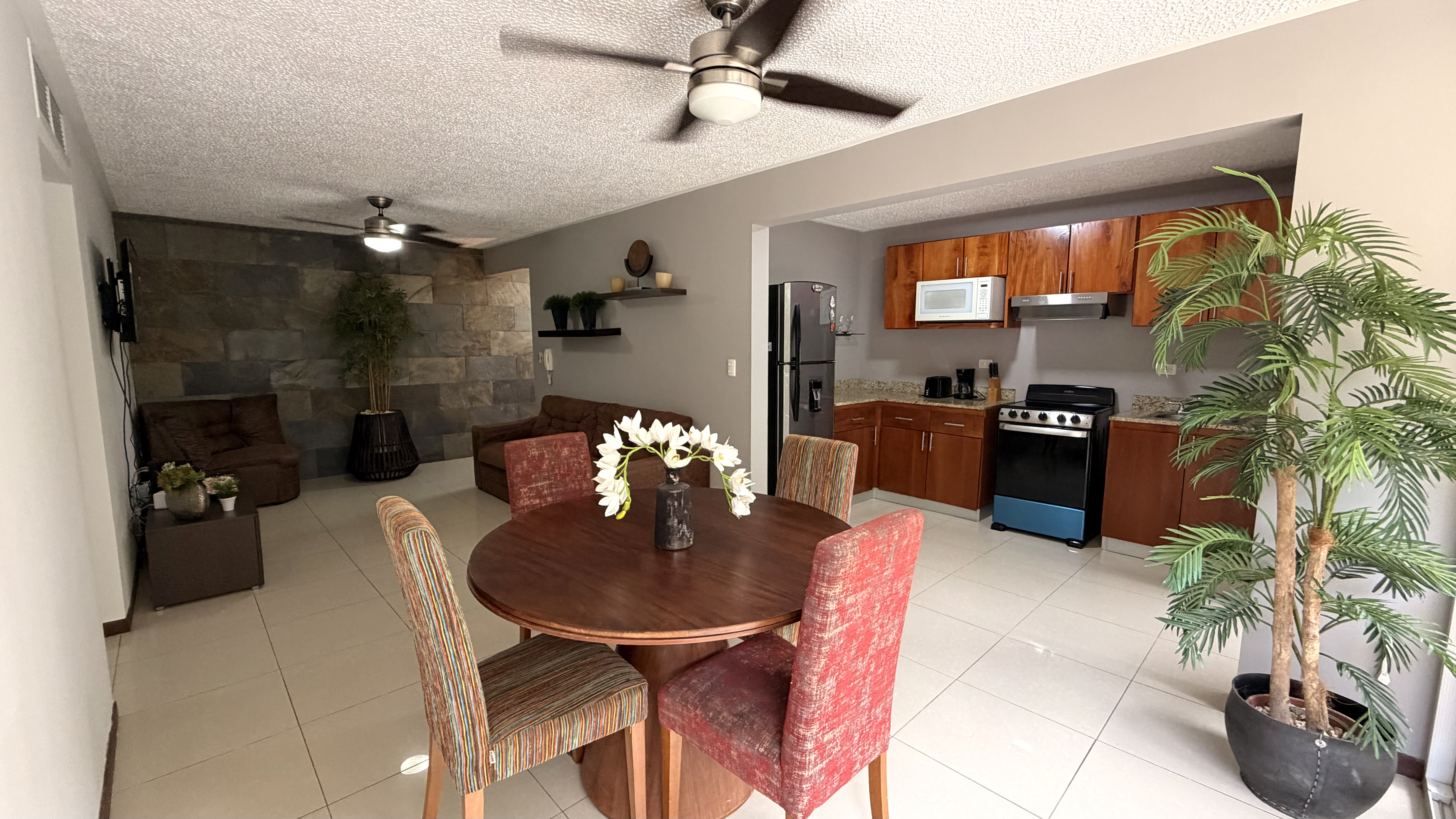 3 bed Condo For Sale in Jaco, Puntarenas - thumb 1
