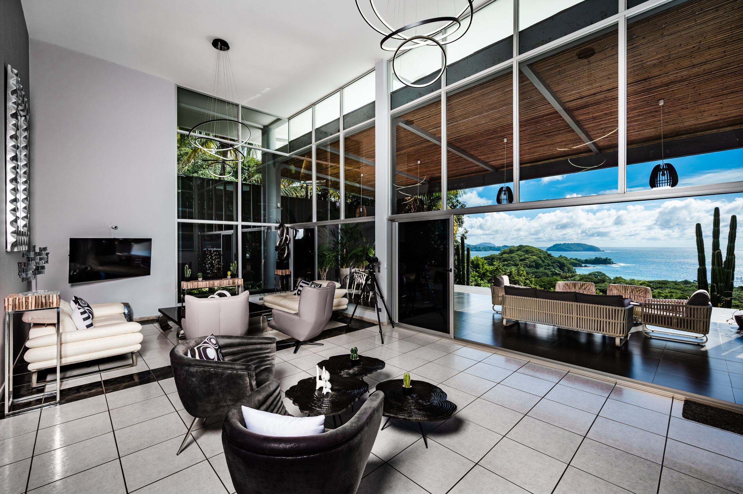 6 bed Single Family Homes For Sale in Playa Potrero, Guanacaste - thumb 6