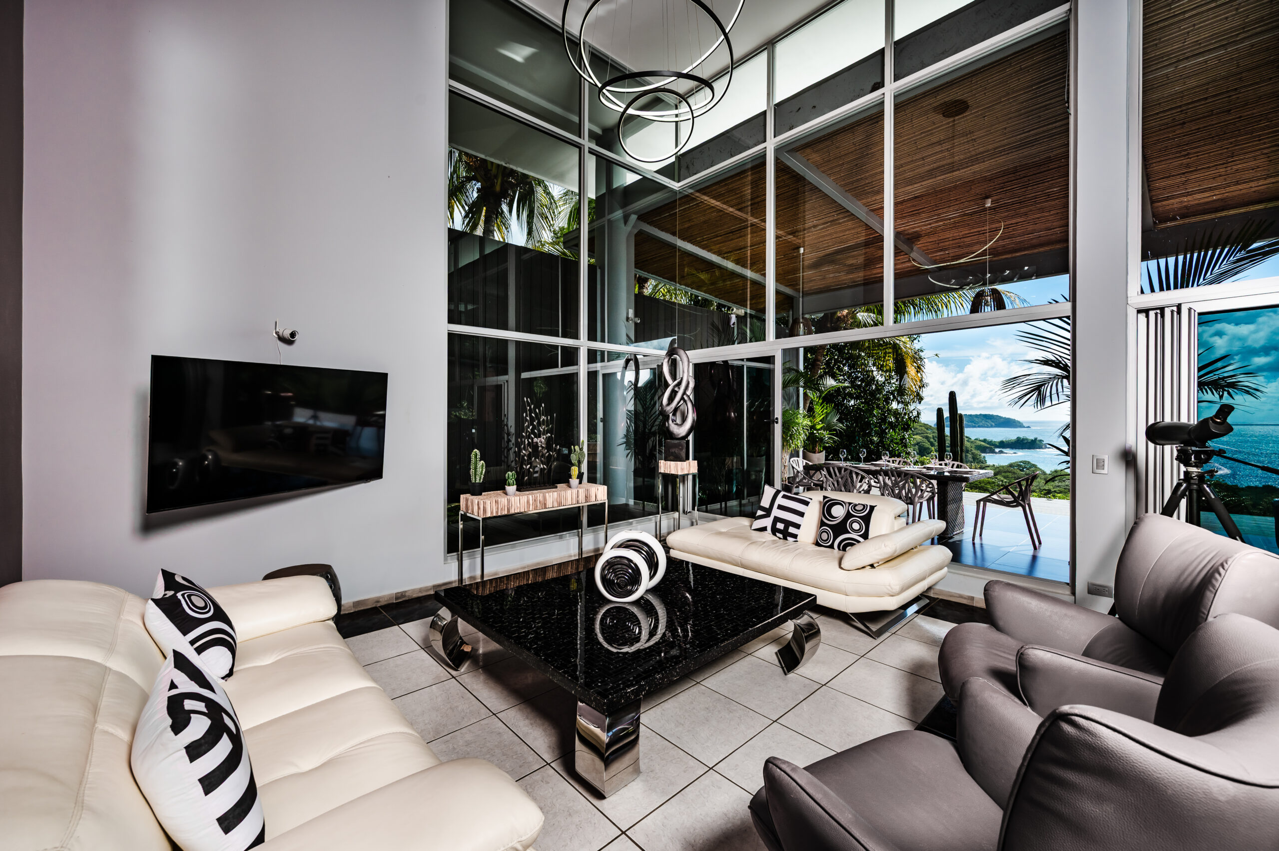 6 bed Single Family Homes For Sale in Playa Potrero, Guanacaste - thumb 7