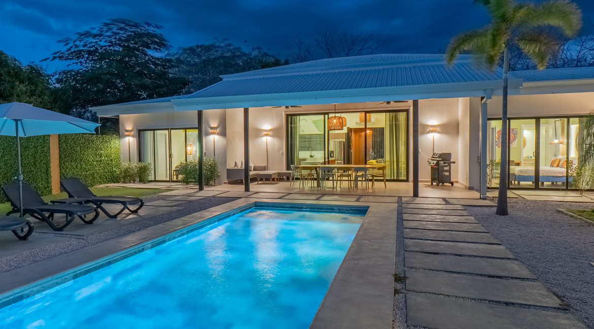 7 bed Single Family Homes For Sale in Tamarindo, Guanacaste - thumb 1