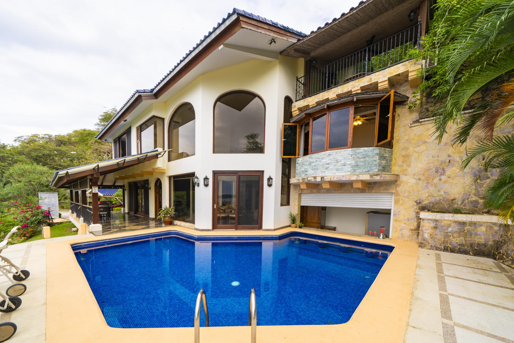 4 bed Single Family Homes For Sale in Playa Prieta, Guanacaste - thumb 4