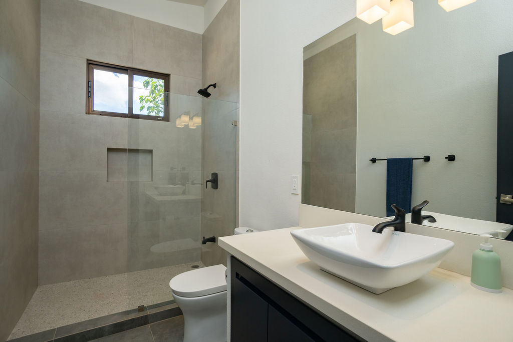 4 bed Single Family Homes For Sale in Playa Potrero, Guanacaste - thumb 25