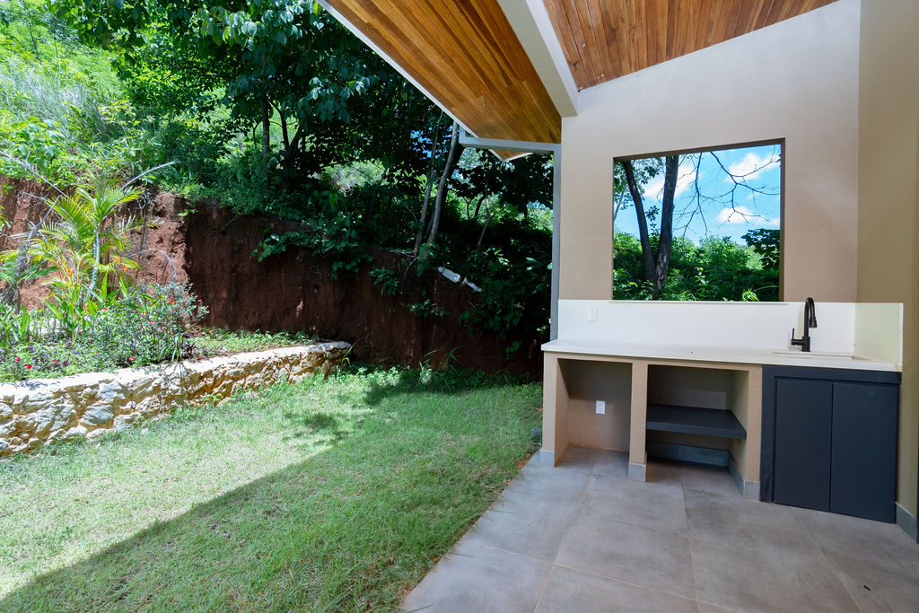 4 bed Single Family Homes For Sale in Playa Potrero, Guanacaste - thumb 30