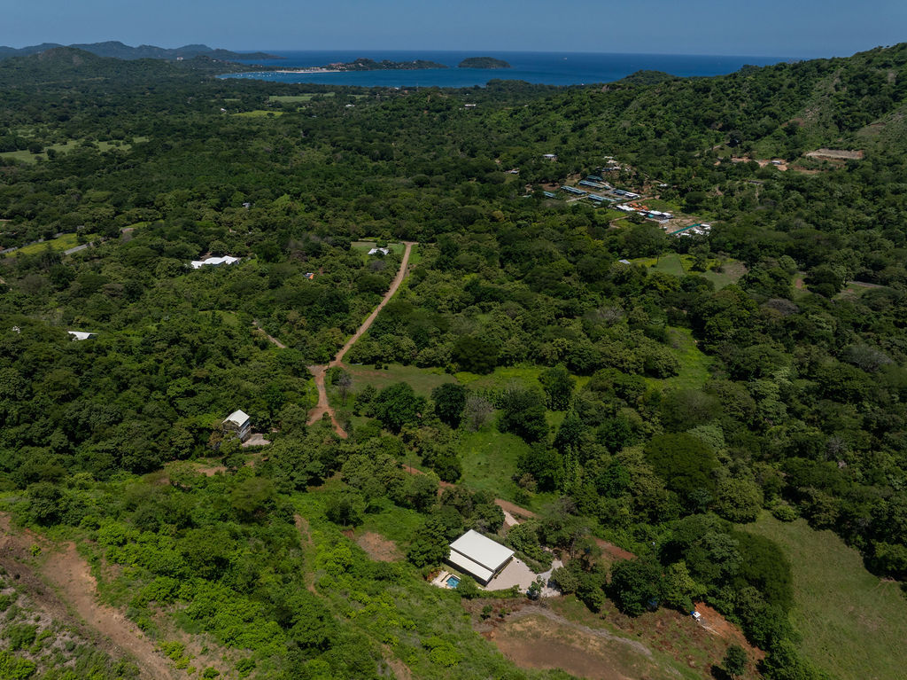 4 bed Single Family Homes For Sale in Playa Potrero, Guanacaste - thumb 20