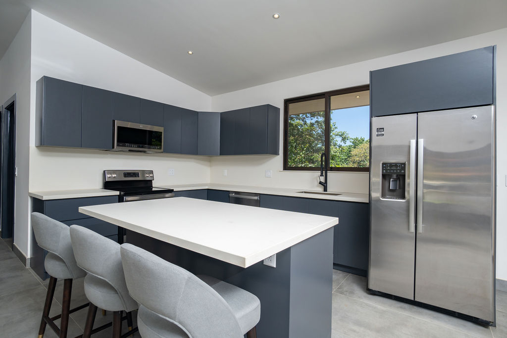 4 bed Single Family Homes For Sale in Playa Potrero, Guanacaste - thumb 12