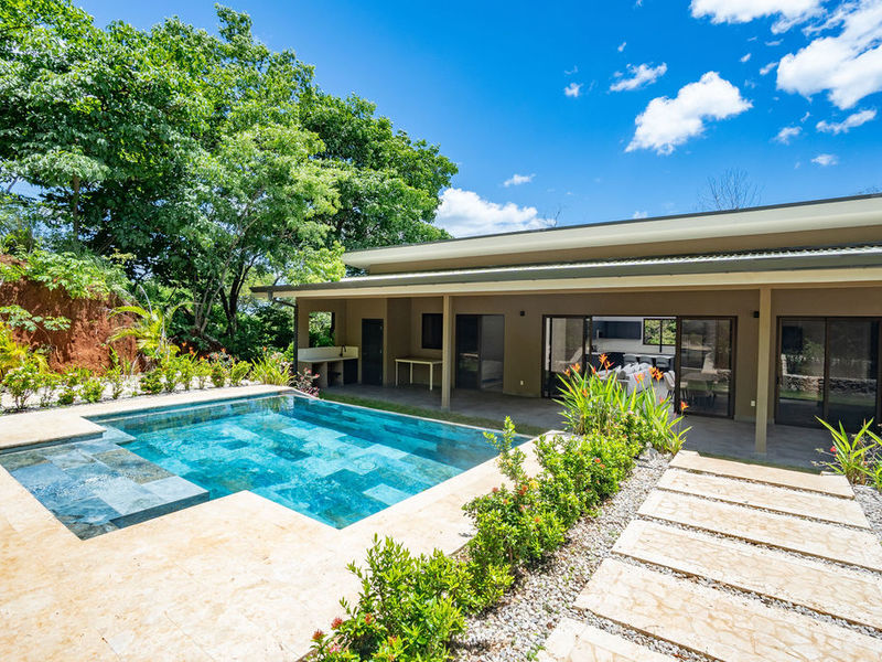 4 bed Single Family Homes For Sale in Playa Potrero, Guanacaste - hero 3