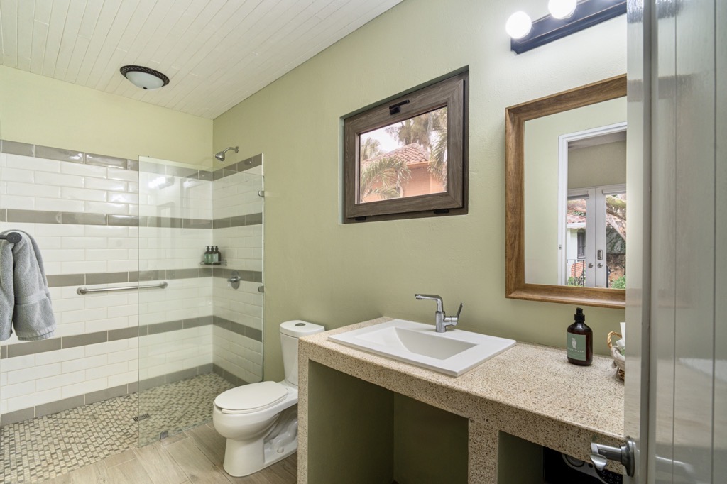 11 bed Hotel / Leisure For Sale in Tamarindo, Guanacaste - thumb 25