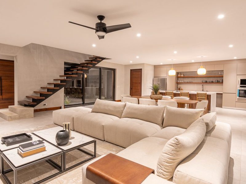 4 bed Single Family Homes For Sale in Tamarindo, Guanacaste - hero 5