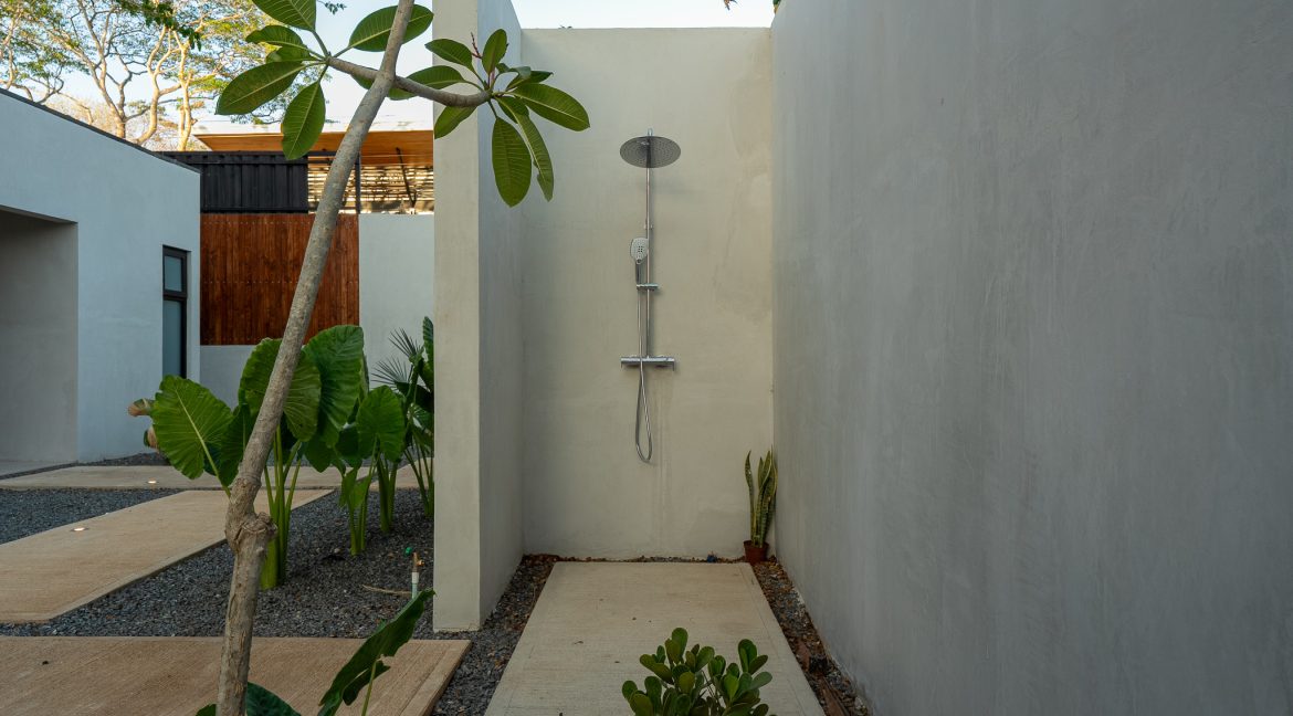 4 bed Single Family Homes For Sale in Tamarindo, Guanacaste - thumb 29