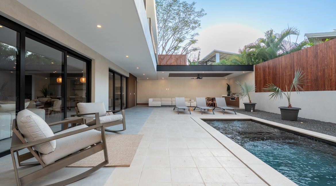 4 bed Single Family Homes For Sale in Tamarindo, Guanacaste - thumb 26