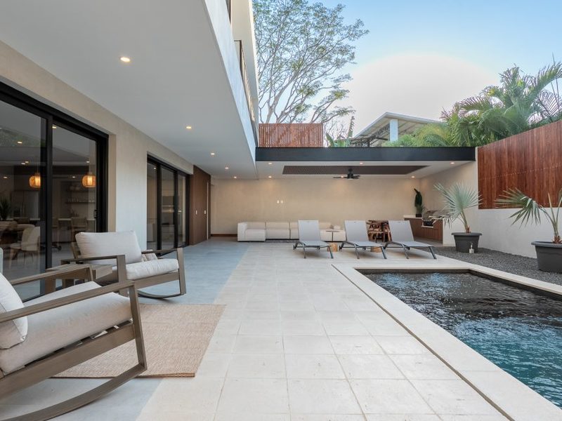 4 bed Single Family Homes For Sale in Tamarindo, Guanacaste - hero 26
