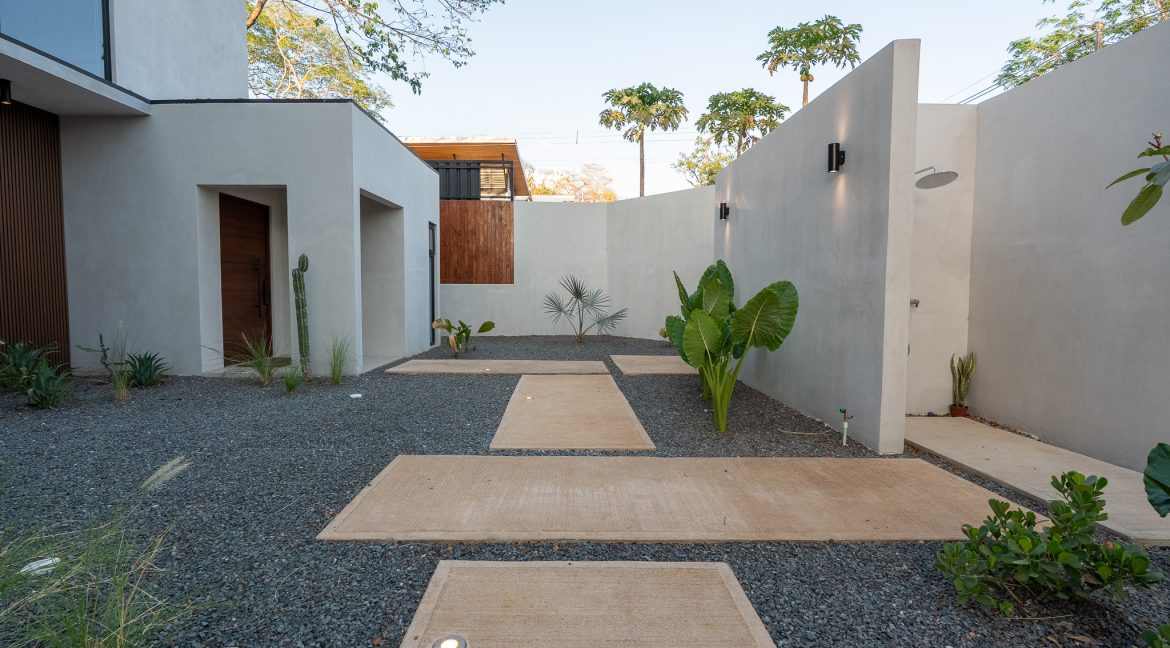 4 bed Single Family Homes For Sale in Tamarindo, Guanacaste - thumb 28