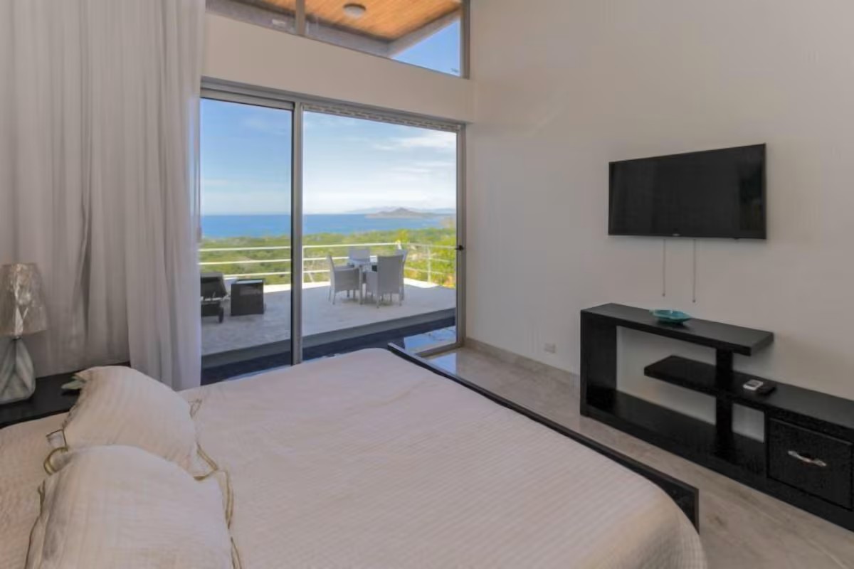 5 bed Single Family Homes For Sale in Hermosa, Guanacaste - thumb 8