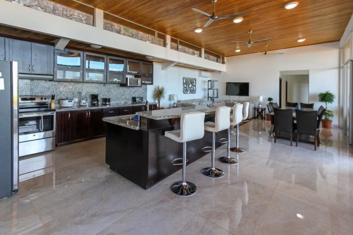 5 bed Single Family Homes For Sale in Hermosa, Guanacaste - thumb 6