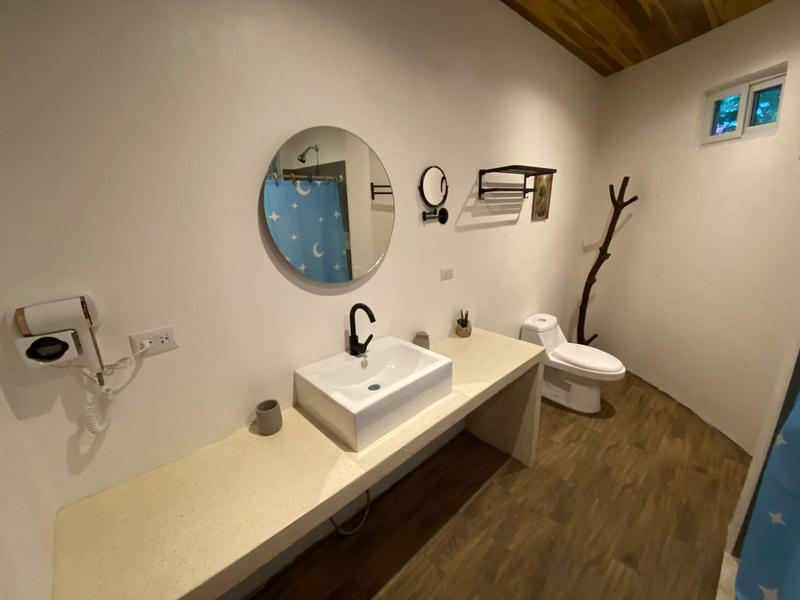 4 bed Single Family Homes For Sale in Cabuya, Puntarenas - hero 14