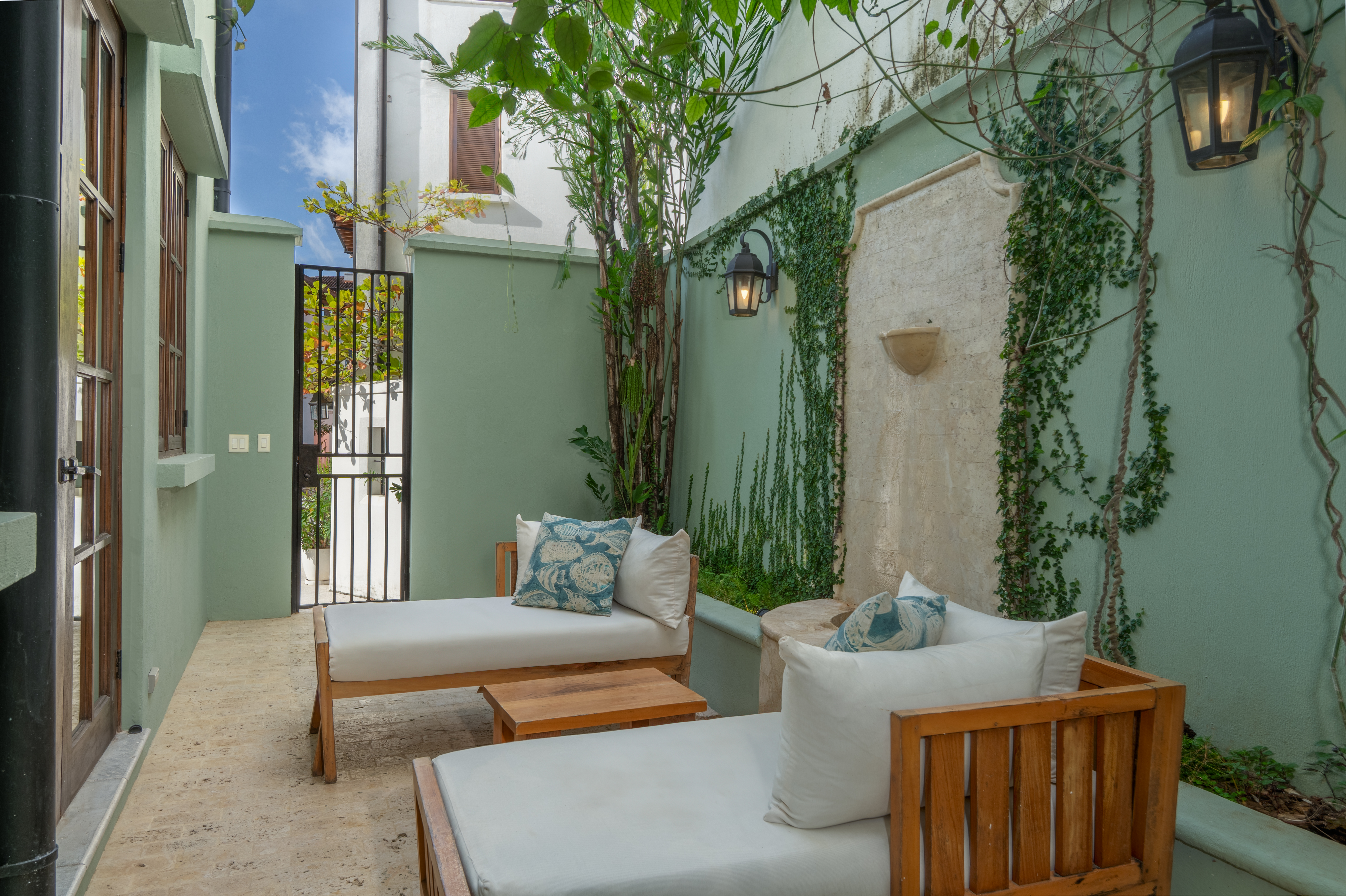 4 bed Single Family Homes For Sale in Playa Danta, Guanacaste - thumb 7