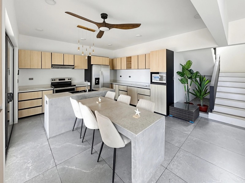 4 bed Single Family Homes For Sale in Punta Leona, Puntarenas - hero 8
