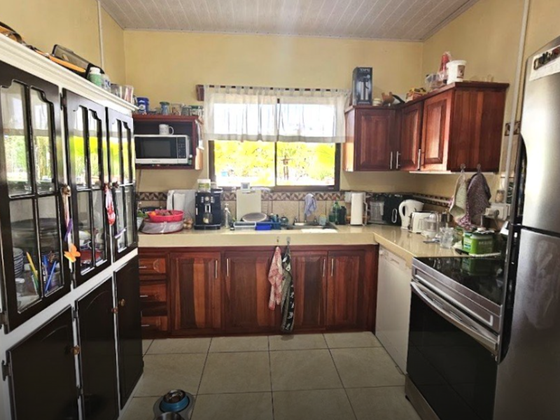 4 bed Single Family Homes For Sale in Atenas, Alajuela - hero 10