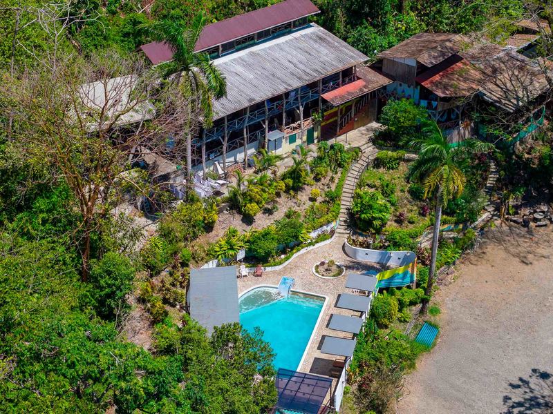12 bed Hotel / Leisure For Sale in Manuel Antonio, Puntarenas - 1