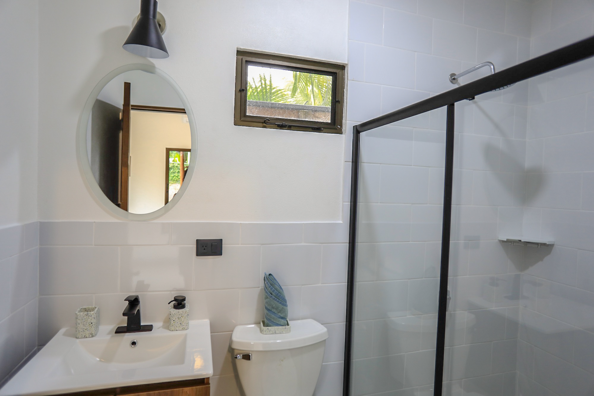 1 bed Single Family Homes For Sale in Santa Teresa, Puntarenas - thumb 16
