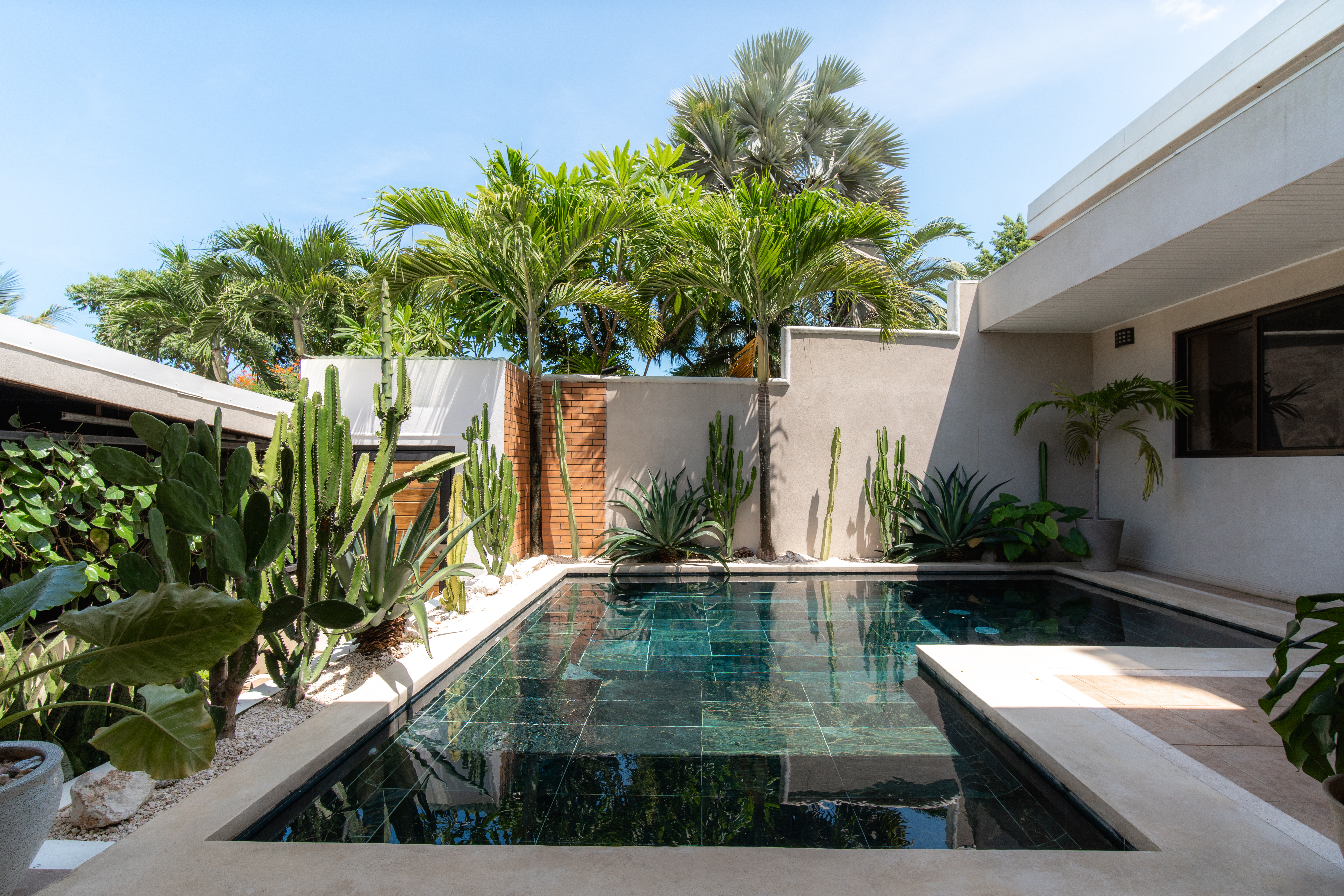 4 bed Single Family Homes For Sale in Santa Teresa, Puntarenas - thumb 1