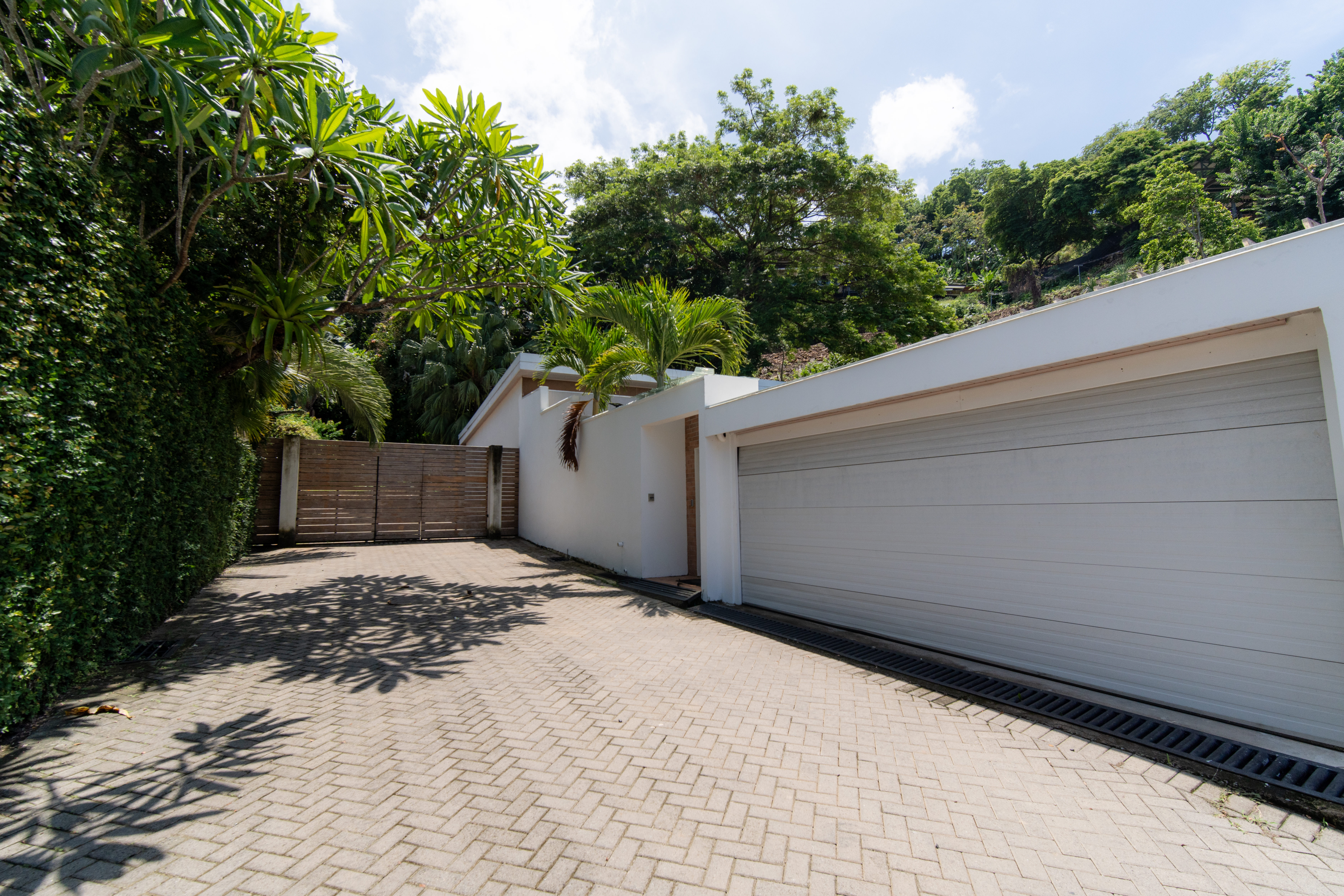 4 bed Single Family Homes For Sale in Santa Teresa, Puntarenas - thumb 30