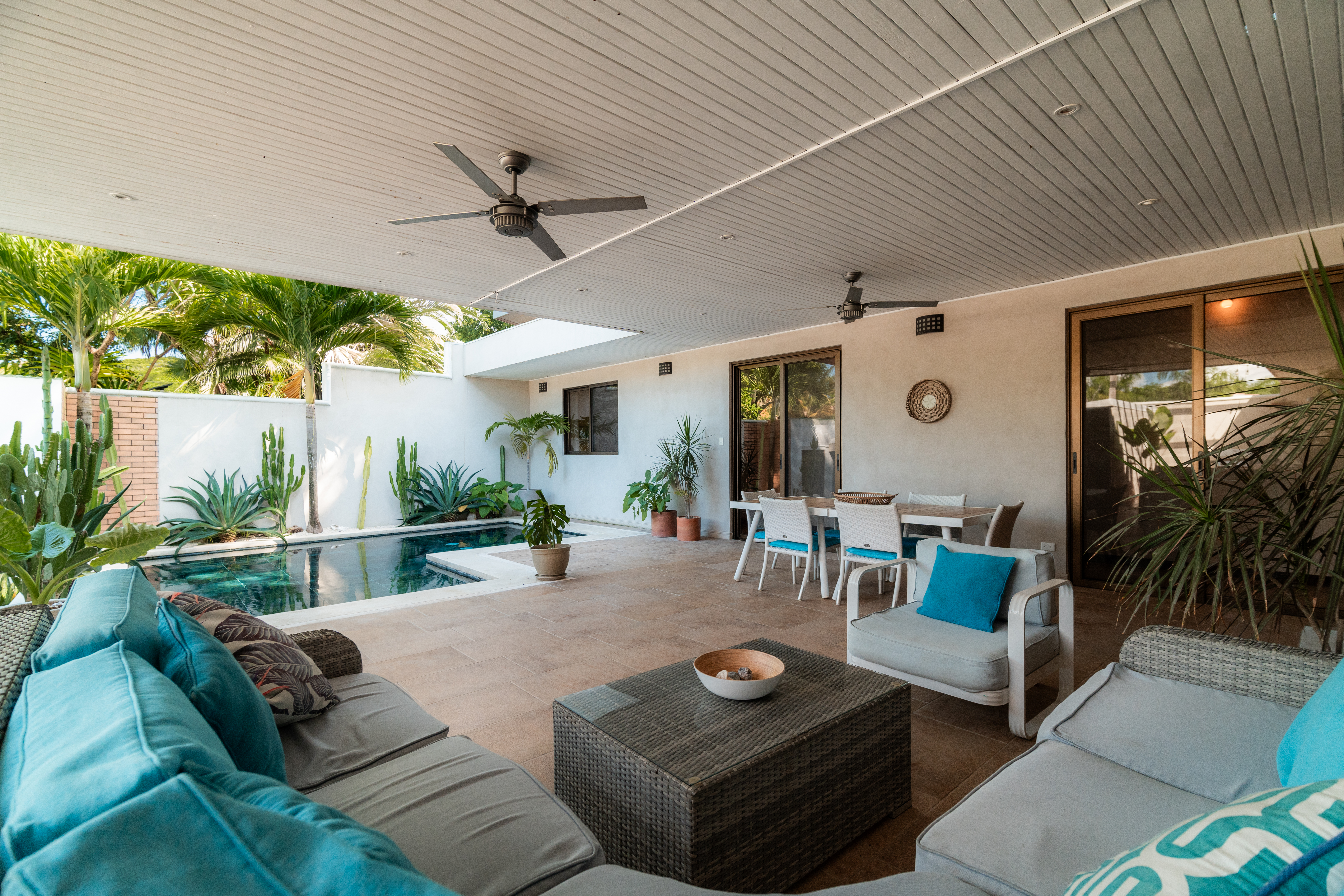 4 bed Single Family Homes For Sale in Santa Teresa, Puntarenas - thumb 3