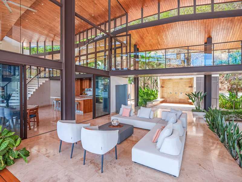 5 bed Single Family Homes For Sale in Tamarindo, Guanacaste - hero 8