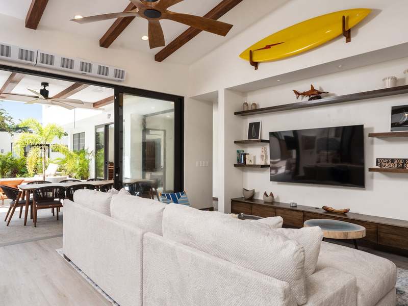 7 bed Single Family Homes For Sale in Playa Grande, Guanacaste - hero 3