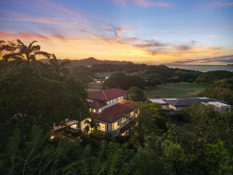 6 bed Single Family Homes For Sale in Playa Conchal, Guanacaste - hero 4