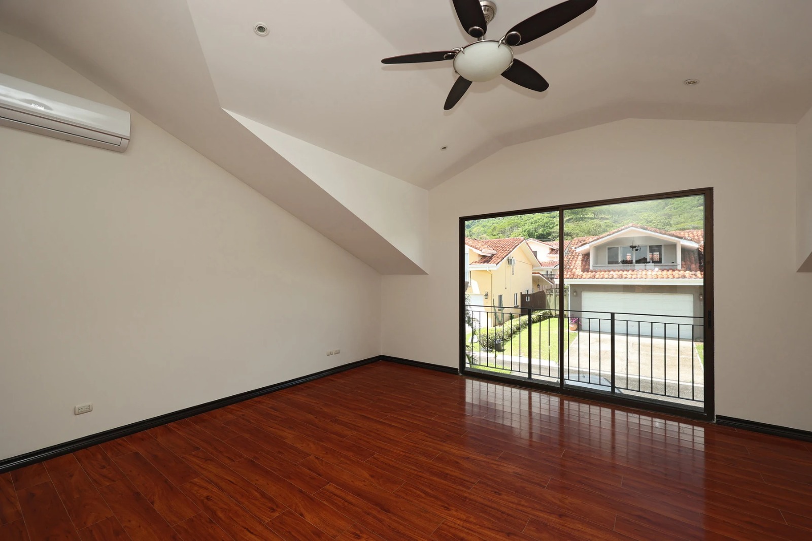 5 bed Condo For Sale in Santa Ana, San Jose - thumb 22