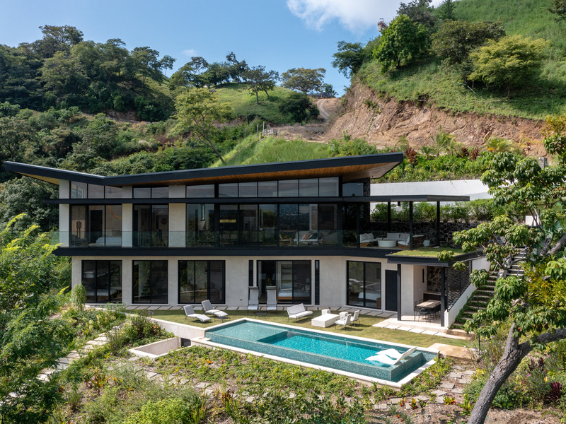 4 bed Single Family Homes For Sale in Tamarindo, Guanacaste - hero 15