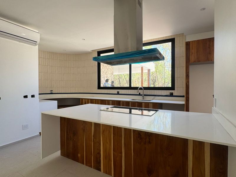 4 bed Single Family Homes For Sale in Playa Grande, Guanacaste - hero 4