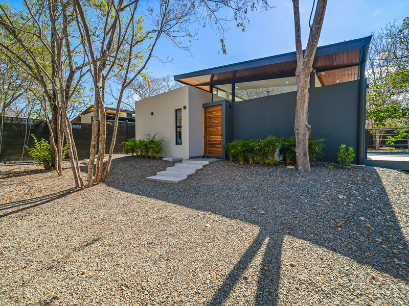 3 bed Single Family Homes For Sale in Playa Negra, Guanacaste - hero 3