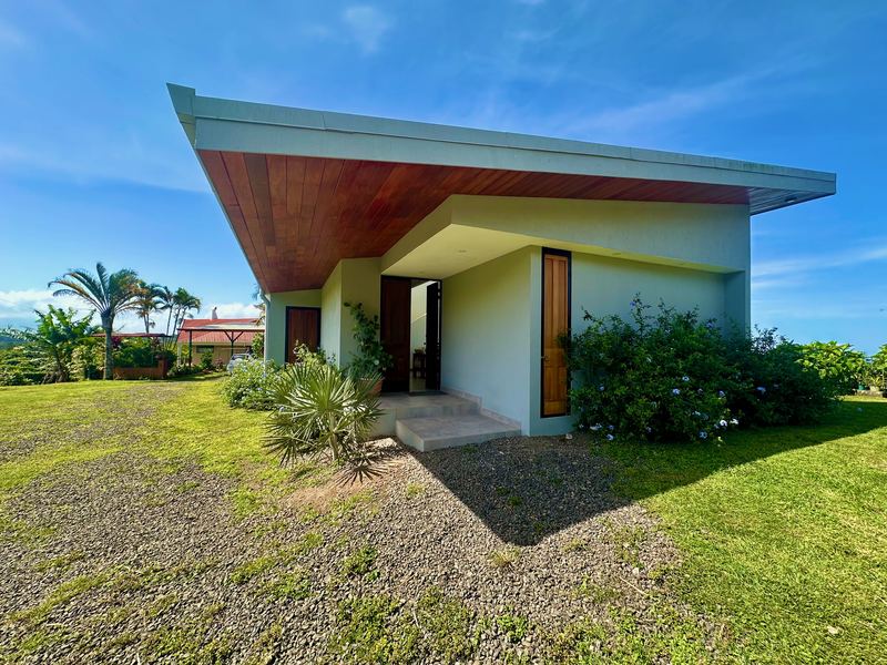 2 bed Single Family Homes For Sale in Atenas, Alajuela - hero 2