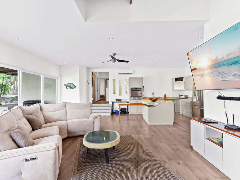 9 bed Single Family Homes For Sale in Tamarindo, Guanacaste - hero 4