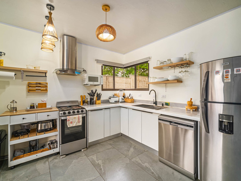 2 bed Single Family Homes For Sale in Tamarindo, Guanacaste - hero 3