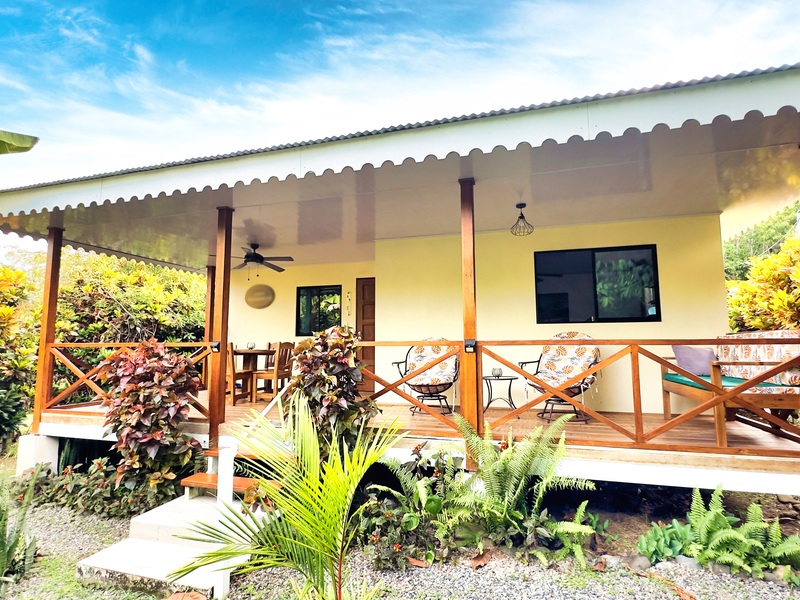 2 bed Single Family Homes For Sale in Cahuita, Limón - hero 4