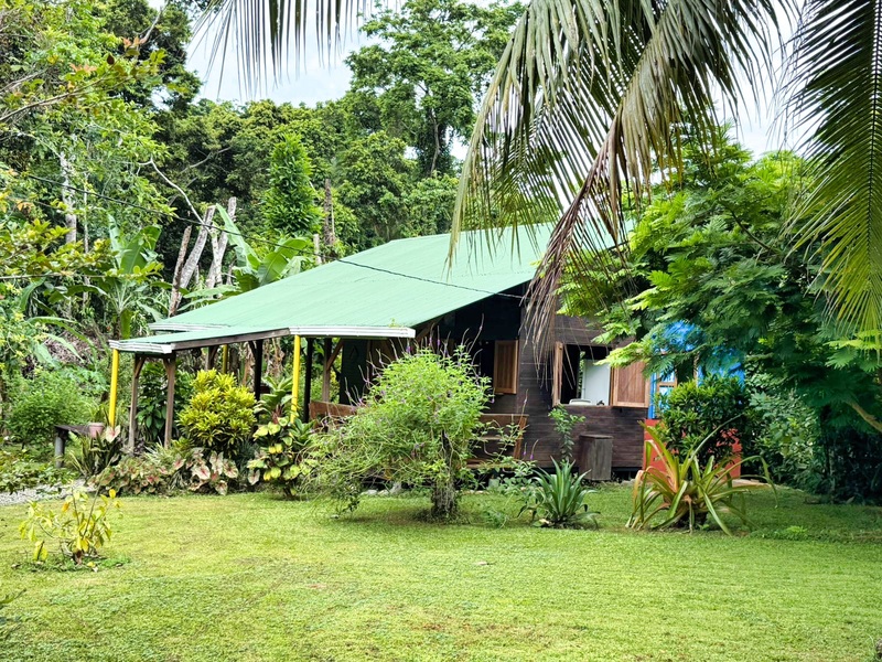 1 bed Single Family Homes For Sale in Cahuita, Limón - hero 4