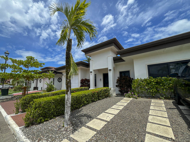 3 bed Single Family Homes For Sale in Bejuco, Puntarenas - hero 10