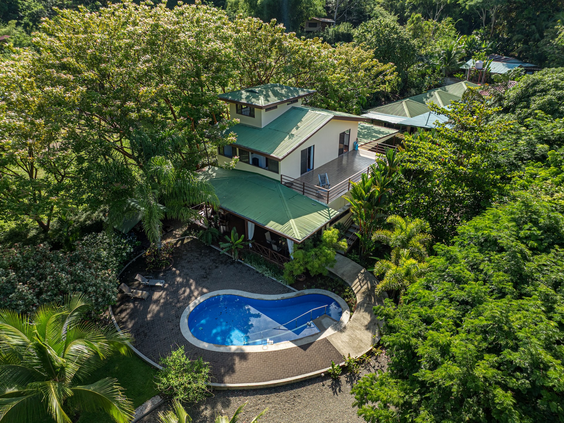 5 bed Single Family Homes For Sale in Dominical, Puntarenas - thumb 8