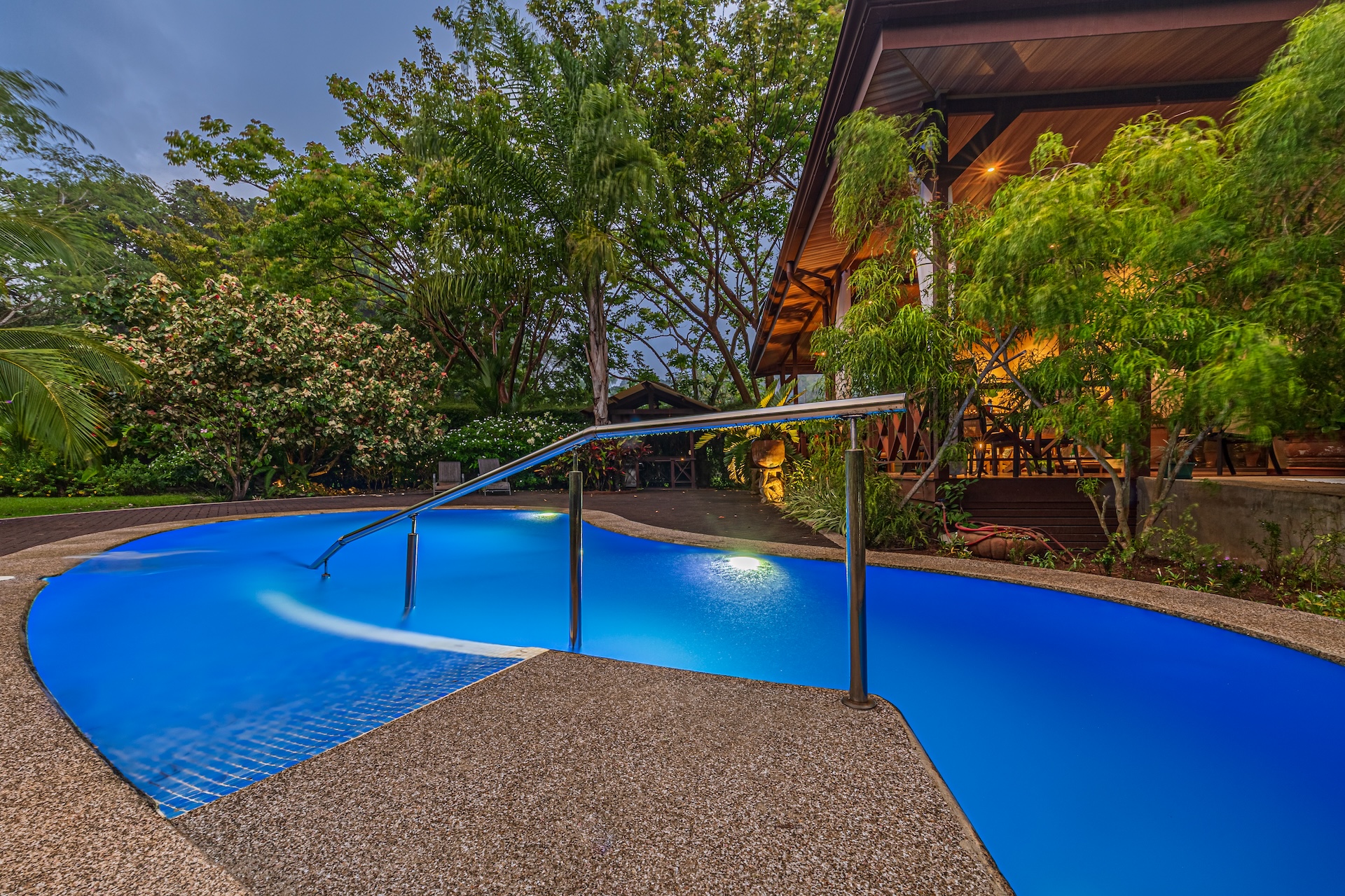 5 bed Single Family Homes For Sale in Dominical, Puntarenas - thumb 1