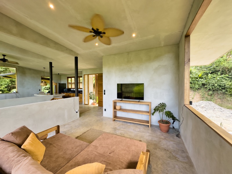 2 bed Single Family Homes For Sale in Chiquita Beach, Limón - hero 9