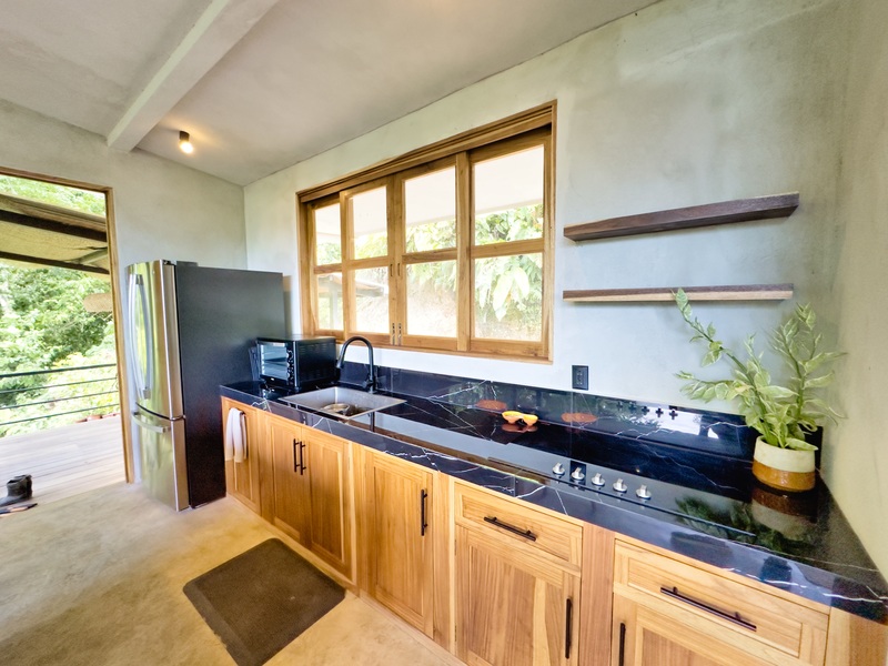 2 bed Single Family Homes For Sale in Chiquita Beach, Limón - hero 6