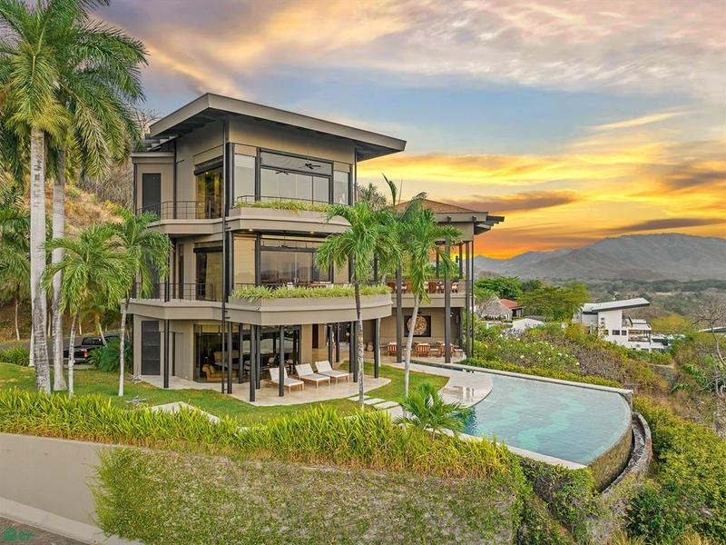 4 bed Single Family Homes For Sale in Playa Penca, Guanacaste - hero 15