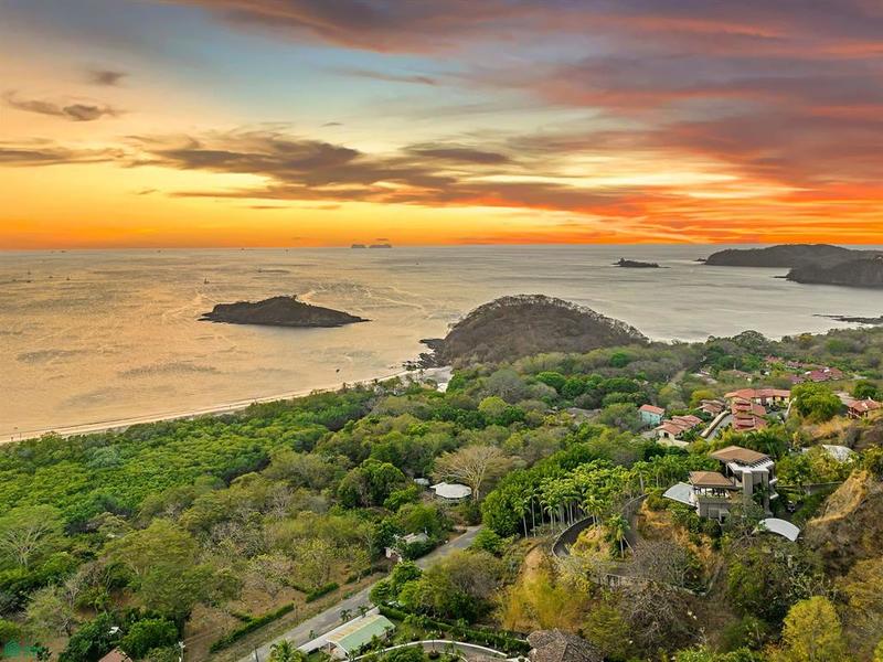 4 bed Single Family Homes For Sale in Playa Penca, Guanacaste - hero 17